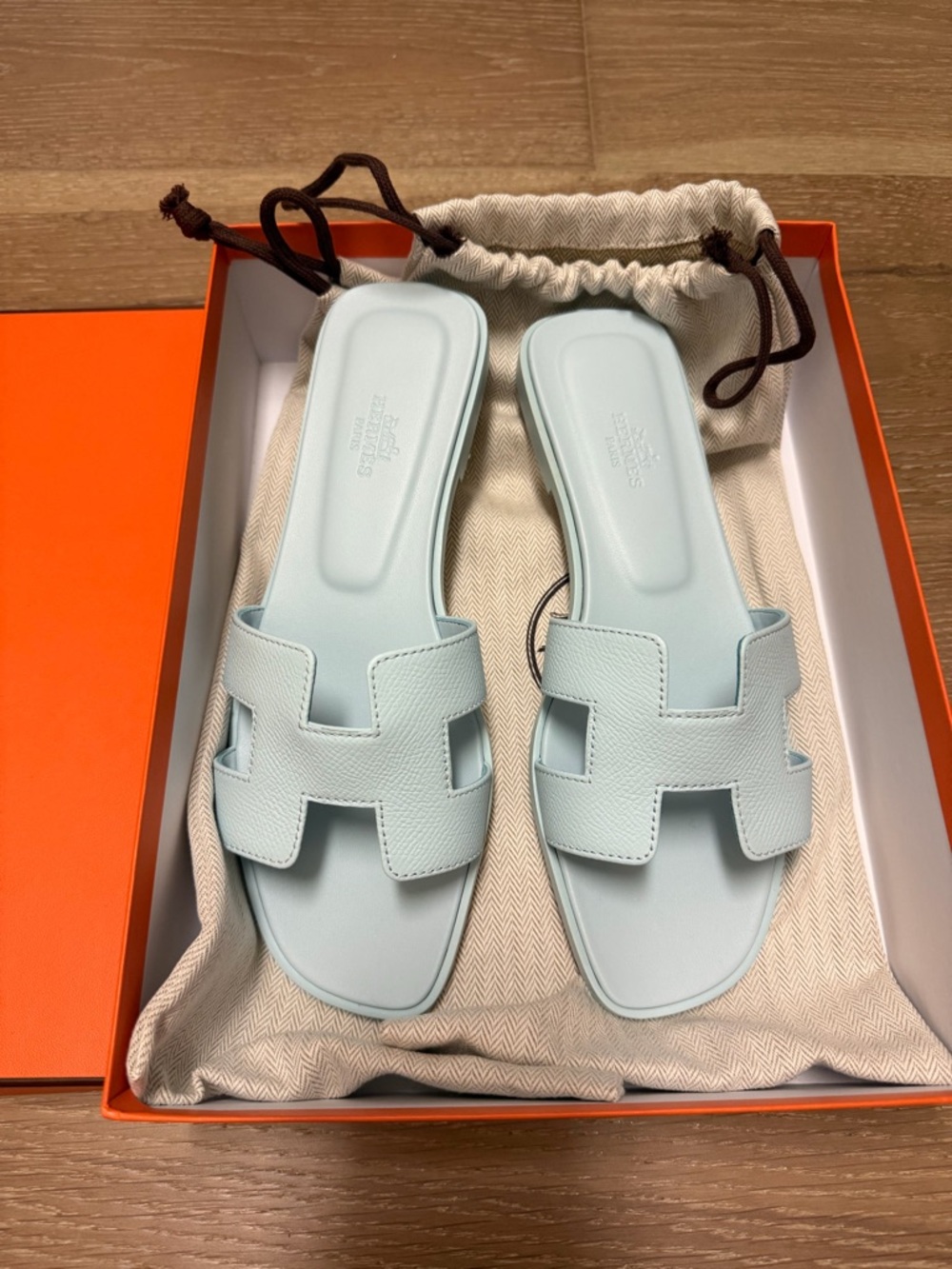 Oran Slide Sandals in Bleu Brume size 38 - Picture 2 of 3